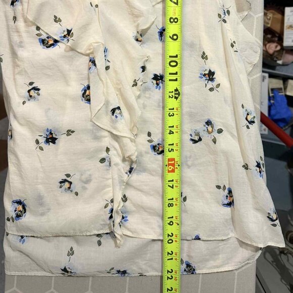NWOT Universal Thread Cream Floral Print Cap Sleeve Blouse, Ruffles, MEDIUM - Picture 12 of 12